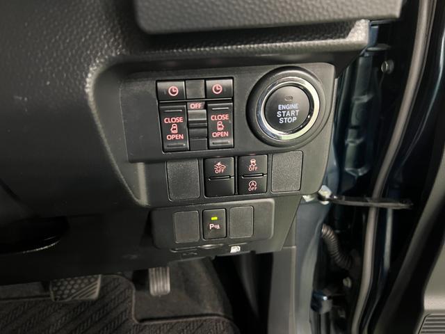 トールカスタムG ターボ 走行17071キロ/クリアランスソナー一年保証・走行距離無制限 走行17071キロ サイドエアバック クリアランスソナー オートマチックハイビーム オートライト LEDヘッドライト 両側電動スライドドア(埼玉県)の中古車