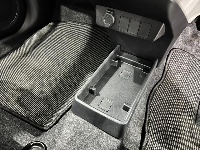 ミライースＸ　ＳＡIII　走行１５６５キロ／クリアランスソナー一年保証・走行距離無制限　走行１５６５キロ　助手席エアバック　オートライト　オートマチックハイビーム　クリアランスソナー　アイドリングストップ（埼玉県）の中古車