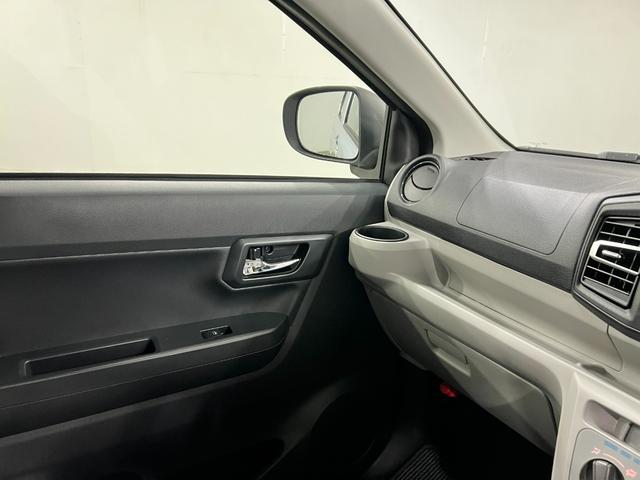ミライースＸ　ＳＡIII　走行１３７０キロ／ＬＥＤヘッドランプ／マット１年保証距離無制限　走行距離１３７０キロ　純正マット　助手席エアバッグ　クリアランスソナー　オートライト　ＬＥＤヘッドランプ　アイドリングストップ　電動格納式ドアミラー　キーレスエントリー（埼玉県）の中古車