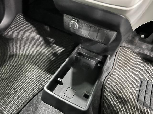 ミライースＸ　ＳＡIII　走行１３７０キロ／ＬＥＤヘッドランプ／マット１年保証距離無制限　走行距離１３７０キロ　純正マット　助手席エアバッグ　クリアランスソナー　オートライト　ＬＥＤヘッドランプ　アイドリングストップ　電動格納式ドアミラー　キーレスエントリー（埼玉県）の中古車