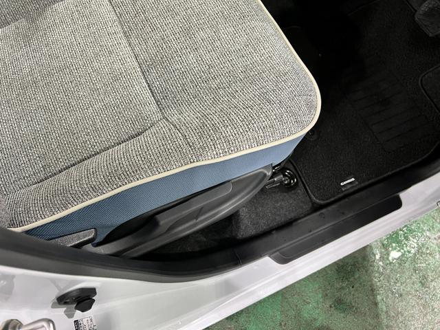 ムーヴキャンバスストライプスG 走行2115キロ/LEDヘッドランプ/マット1年保証距離無制限 走行距離2115キロ 純正マット サイドエアバッグ LEDヘッドランプ アイドリングストップ シートヒーター 両側電動スライドドア オート格納式ドアミラー 電動パーキングブレーキ(埼玉県)の中古車