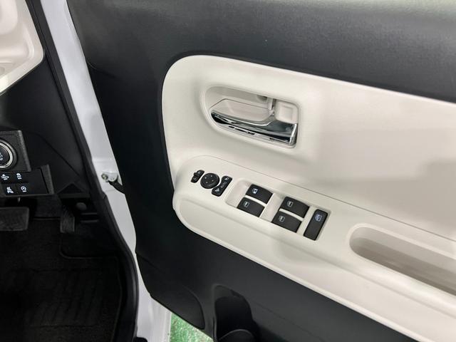 ムーヴキャンバスストライプスG 走行2908キロ/LEDヘッドランプ/マット1年保証距離無制限 走行距離2908キロ 純正マット サイドエアバッグ LEDヘッドランプ アイドリングストップ シートヒーター 両側電動スライドドア オート格納式ドアミラー 電動パーキングブレーキ(埼玉県)の中古車