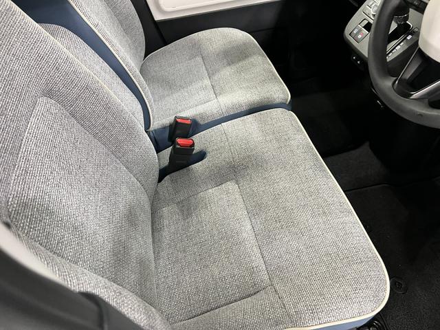 ムーヴキャンバスストライプスG 走行2908キロ/LEDヘッドランプ/マット1年保証距離無制限 走行距離2908キロ 純正マット サイドエアバッグ LEDヘッドランプ アイドリングストップ シートヒーター 両側電動スライドドア オート格納式ドアミラー 電動パーキングブレーキ(埼玉県)の中古車