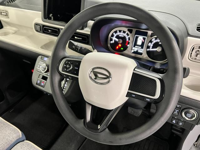 ムーヴキャンバスストライプスG 走行2908キロ/LEDヘッドランプ/マット1年保証距離無制限 走行距離2908キロ 純正マット サイドエアバッグ LEDヘッドランプ アイドリングストップ シートヒーター 両側電動スライドドア オート格納式ドアミラー 電動パーキングブレーキ(埼玉県)の中古車