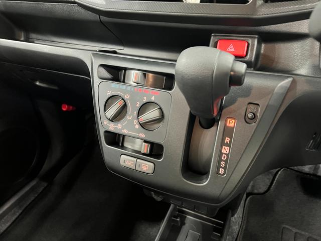 ミライースL SAIII 走行1165キロ/クリアランスソナー一年保証・走行距離無制限 走行1165キロ 助手席エアバック オートライト オートマチックハイビーム クリアランスソナー アイドリングストップ(埼玉県)の中古車