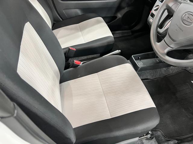 ミライースL SAIII 走行1165キロ/クリアランスソナー一年保証・走行距離無制限 走行1165キロ 助手席エアバック オートライト オートマチックハイビーム クリアランスソナー アイドリングストップ(埼玉県)の中古車