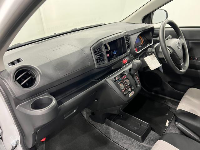 ミライースＬ　ＳＡIII　走行４６４９キロ／クリアランスソナー一年保証・走行距離無制限　走行４６４９キロ　助手席エアバック　オートライト　オートマチックハイビーム　クリアランスソナー　アイドリングストップ（東京都）の中古車