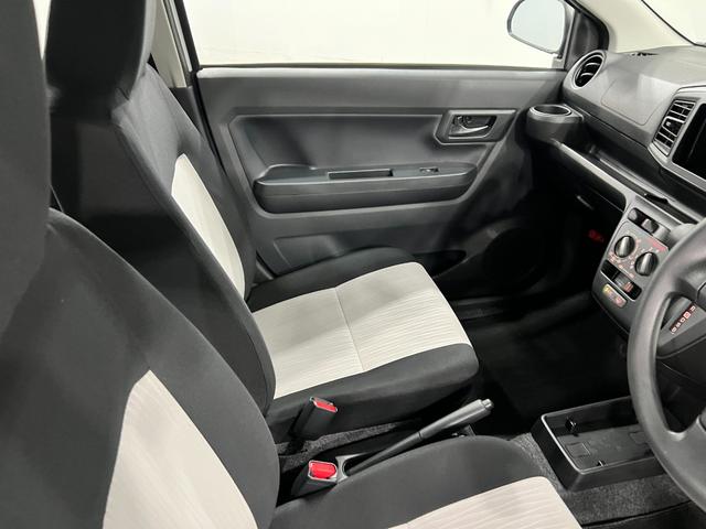 ミライースＬ　ＳＡIII　走行４６４９キロ／クリアランスソナー一年保証・走行距離無制限　走行４６４９キロ　助手席エアバック　オートライト　オートマチックハイビーム　クリアランスソナー　アイドリングストップ（東京都）の中古車