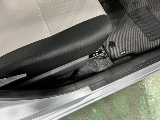 ミライースX SAIII 走行2246キロ/LEDヘッドライト一年保証・走行距離無制限 走行2246キロ 助手席エアバック LEDヘッドライト オートライト オートマチックハイビーム クリアランスソナー アイドリングストップ(埼玉県)の中古車
