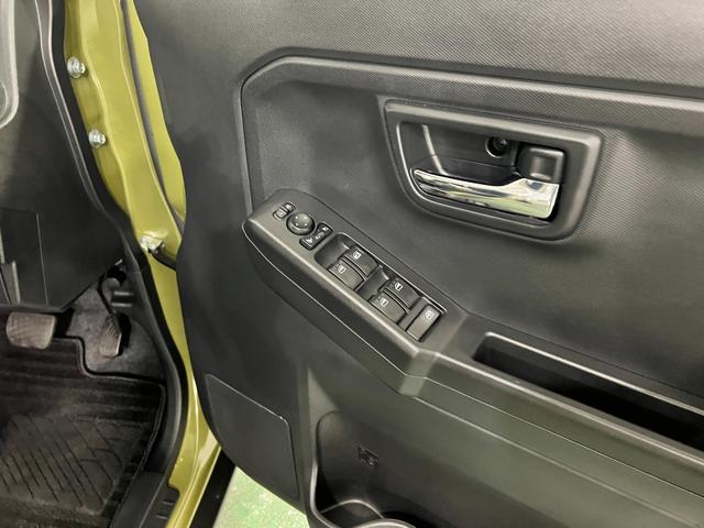 タフトＧ　ダーククロムベンチャー　走行１１７５キロ／オートライト一年保証・走行距離無制限　走行１１７５キロ　助手席エアバック　オートライト　オートマチックハイビーム　クリアランスソナー　アイドリングストップ　シートヒーター（埼玉県）の中古車