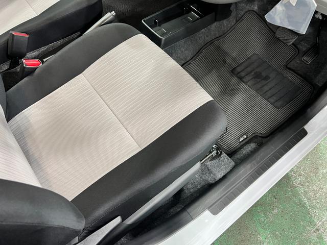 ミライースＸ　ＳＡIII　走行３３６２キロ／ＬＥＤヘッドライト一年保証・走行距離無制限　走行３３６２キロ　助手席エアバック　ＬＥＤヘッドライト　オートライト　オートマチックハイビーム　クリアランスソナー　アイドリングストップ（埼玉県）の中古車