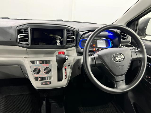 ミライースＸ　ＳＡIII　走行２５２７キロ／ＬＥＤヘッドランプ／マット１年保証距離無制限　走行距離２５２７キロ　純正マット　助手席エアバッグ　クリアランスソナー　ＬＥＤヘッドランプ　アイドリングストップ　電動格納式ドアミラー（埼玉県）の中古車