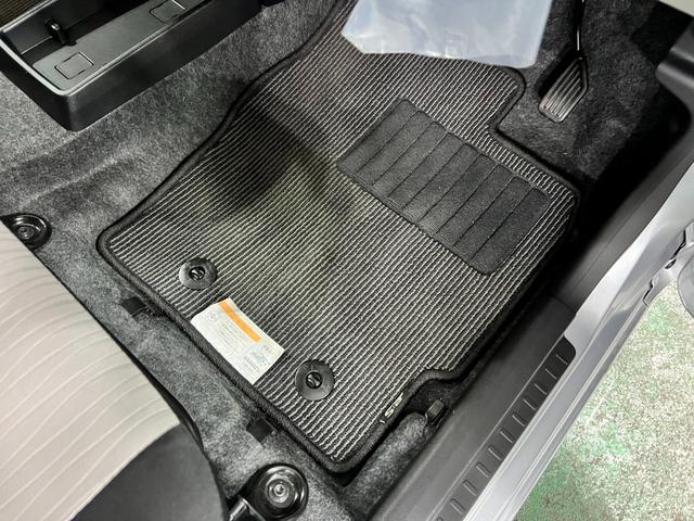 ミライースＸ　ＳＡIII　走行２５２７キロ／ＬＥＤヘッドランプ／マット１年保証距離無制限　走行距離２５２７キロ　純正マット　助手席エアバッグ　クリアランスソナー　ＬＥＤヘッドランプ　アイドリングストップ　電動格納式ドアミラー（埼玉県）の中古車