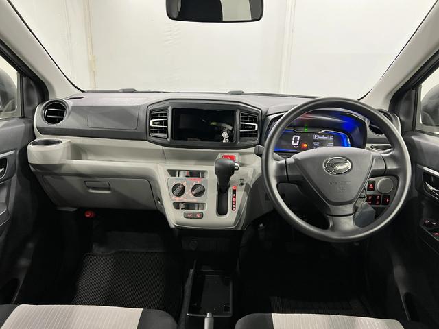 ミライースＸ　ＳＡIII　走行２５２７キロ／ＬＥＤヘッドランプ／マット１年保証距離無制限　走行距離２５２７キロ　純正マット　助手席エアバッグ　クリアランスソナー　ＬＥＤヘッドランプ　アイドリングストップ　電動格納式ドアミラー（埼玉県）の中古車