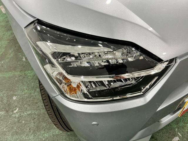 ミライースＸ　ＳＡIII　走行２５２７キロ／ＬＥＤヘッドランプ／マット１年保証距離無制限　走行距離２５２７キロ　純正マット　助手席エアバッグ　クリアランスソナー　ＬＥＤヘッドランプ　アイドリングストップ　電動格納式ドアミラー（埼玉県）の中古車