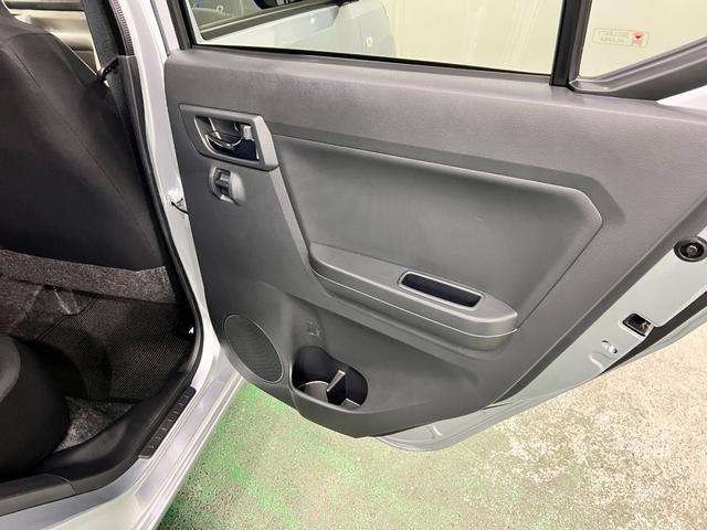 ミライースＸ　ＳＡIII　走行２５２７キロ／ＬＥＤヘッドランプ／マット１年保証距離無制限　走行距離２５２７キロ　純正マット　助手席エアバッグ　クリアランスソナー　ＬＥＤヘッドランプ　アイドリングストップ　電動格納式ドアミラー（埼玉県）の中古車