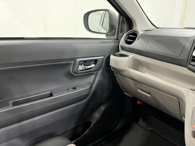 ミライースＸ　ＳＡIII　走行２５２７キロ／ＬＥＤヘッドランプ／マット１年保証距離無制限　走行距離２５２７キロ　純正マット　助手席エアバッグ　クリアランスソナー　ＬＥＤヘッドランプ　アイドリングストップ　電動格納式ドアミラー（埼玉県）の中古車