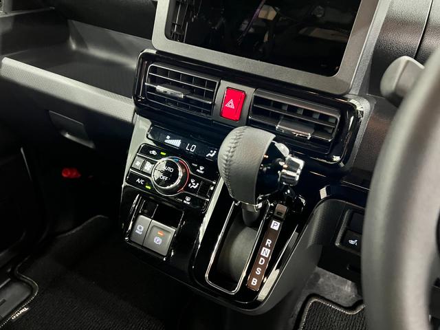 タントカスタムＲＳ　走行１５８６０キロ／クリアランスソナー一年保証・走行距離無制限　走行１５８６０キロ　サイドエアバック　クリアランスソナー　オートマチックハイビーム　オートライト　ＬＥＤヘッドライト　ベンチシート　シートヒーター　両側電動スライドドア（埼玉県）の中古車