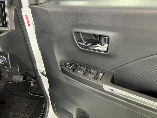 タントカスタムＲＳ　走行１５８６０キロ／クリアランスソナー一年保証・走行距離無制限　走行１５８６０キロ　サイドエアバック　クリアランスソナー　オートマチックハイビーム　オートライト　ＬＥＤヘッドライト　ベンチシート　シートヒーター　両側電動スライドドア（埼玉県）の中古車