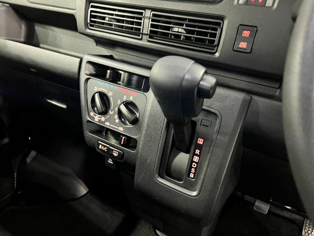 ハイゼットカーゴクルーズ　４ＷＤ／走行３８６２４キロ／ＬＥＤヘッドランプ１年保証距離無制限　走行距離３８６２４キロ　純正マット　助手席エアバッグ　ＬＥＤヘッドランプ　アイドリングストップ　両側電動スライドドア　電動格納式ドアミラー　デジタルインナーミラー（埼玉県）の中古車
