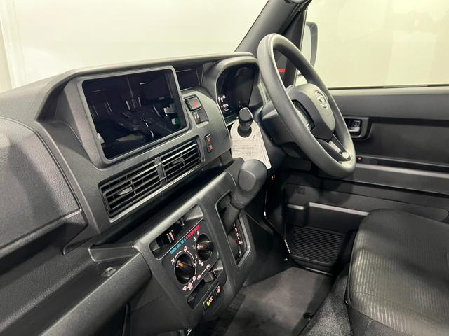 ハイゼットカーゴクルーズ　４ＷＤ／走行３８６２４キロ／ＬＥＤヘッドランプ１年保証距離無制限　走行距離３８６２４キロ　純正マット　助手席エアバッグ　ＬＥＤヘッドランプ　アイドリングストップ　両側電動スライドドア　電動格納式ドアミラー　デジタルインナーミラー（埼玉県）の中古車