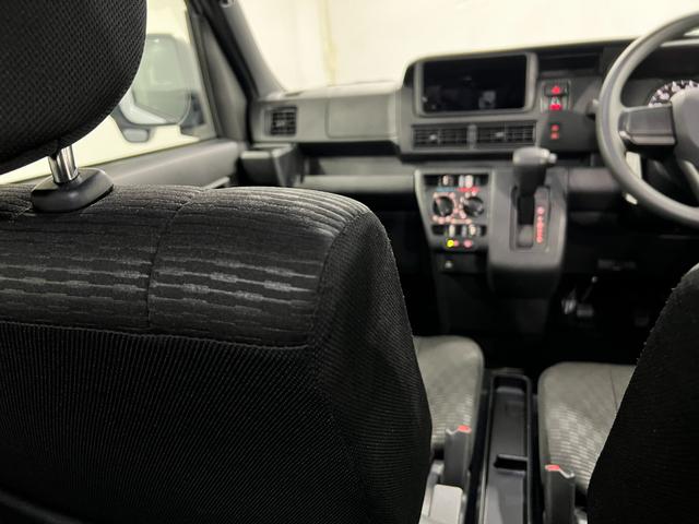 ハイゼットカーゴクルーズ　４ＷＤ／走行３８６２４キロ／ＬＥＤヘッドランプ１年保証距離無制限　走行距離３８６２４キロ　純正マット　助手席エアバッグ　ＬＥＤヘッドランプ　アイドリングストップ　両側電動スライドドア　電動格納式ドアミラー　デジタルインナーミラー（埼玉県）の中古車