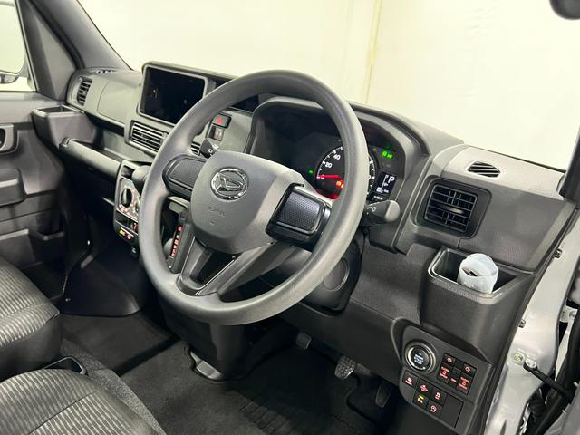 ハイゼットカーゴクルーズ　４ＷＤ／走行３８６２４キロ／ＬＥＤヘッドランプ１年保証距離無制限　走行距離３８６２４キロ　純正マット　助手席エアバッグ　ＬＥＤヘッドランプ　アイドリングストップ　両側電動スライドドア　電動格納式ドアミラー　デジタルインナーミラー（埼玉県）の中古車
