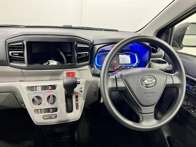 ミライースＸ　ＳＡIII　走行６６９４キロ／ＬＥＤヘッドランプ／マット１年保証距離無制限　走行距離６６９４キロ　純正マット　助手席エアバッグ　クリアランスソナー　ＬＥＤヘッドランプ　アイドリングストップ　電動格納式ドアミラー（東京都）の中古車