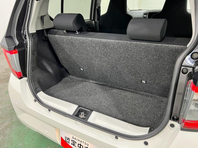 ミライースＸ　ＳＡIII　走行６６９４キロ／ＬＥＤヘッドランプ／マット１年保証距離無制限　走行距離６６９４キロ　純正マット　助手席エアバッグ　クリアランスソナー　ＬＥＤヘッドランプ　アイドリングストップ　電動格納式ドアミラー（東京都）の中古車