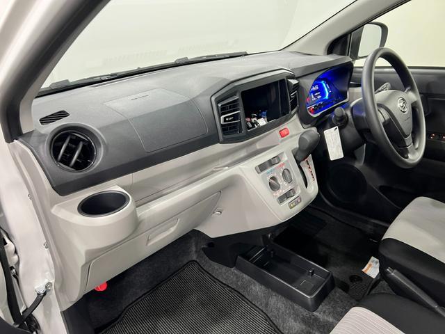 ミライースＸ　ＳＡIII　走行６６９４キロ／ＬＥＤヘッドランプ／マット１年保証距離無制限　走行距離６６９４キロ　純正マット　助手席エアバッグ　クリアランスソナー　ＬＥＤヘッドランプ　アイドリングストップ　電動格納式ドアミラー（東京都）の中古車