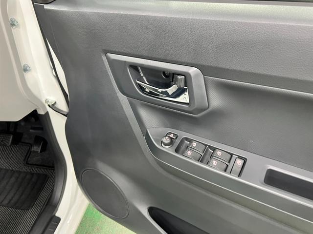 ミライースＸ　ＳＡIII　走行６６９４キロ／ＬＥＤヘッドランプ／マット１年保証距離無制限　走行距離６６９４キロ　純正マット　助手席エアバッグ　クリアランスソナー　ＬＥＤヘッドランプ　アイドリングストップ　電動格納式ドアミラー（東京都）の中古車