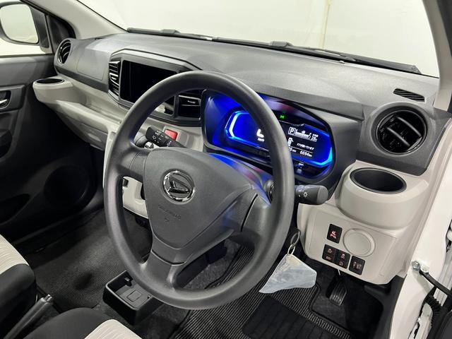 ミライースＸ　ＳＡIII　走行６６９４キロ／ＬＥＤヘッドランプ／マット１年保証距離無制限　走行距離６６９４キロ　純正マット　助手席エアバッグ　クリアランスソナー　ＬＥＤヘッドランプ　アイドリングストップ　電動格納式ドアミラー（東京都）の中古車