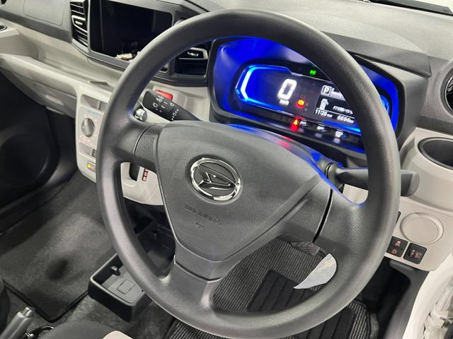 ミライースＸ　ＳＡIII　走行６６９４キロ／ＬＥＤヘッドランプ／マット１年保証距離無制限　走行距離６６９４キロ　純正マット　助手席エアバッグ　クリアランスソナー　ＬＥＤヘッドランプ　アイドリングストップ　電動格納式ドアミラー（東京都）の中古車