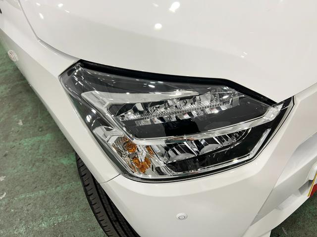 ミライースＸ　ＳＡIII　走行１２４６キロ／ＬＥＤヘッドランプ／マット（東京都）の中古車