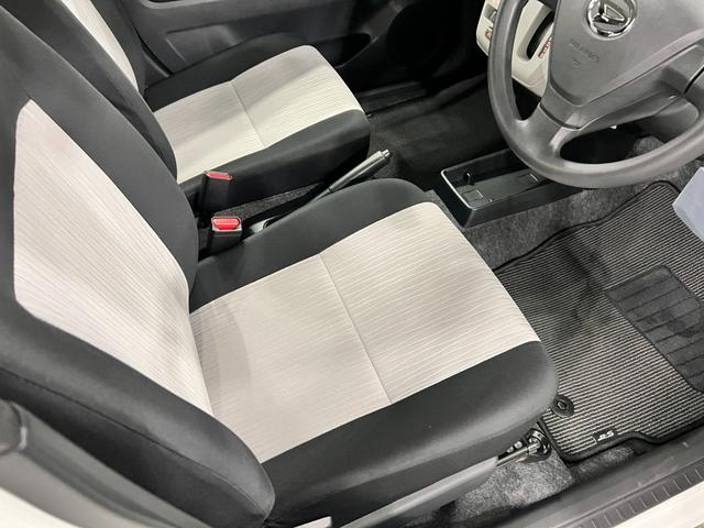 ミライースＸ　ＳＡIII　走行１８８０キロ／ＬＥＤヘッドランプ／マット１年保証距離無制限　走行距離１８８０キロ　純正マット　ＬＥＤヘッドランプ　アイドリングストップ　キーレスエントリー　電動格納式ドアミラー（埼玉県）の中古車