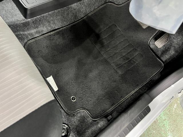 ミライースＬ　ＳＡIII　走行３０２８キロ／オートライト／マット１年保証距離無制限　走行距離３０２８キロ　フロアマット　助手席エアバッグ　クリアランスソナー　オートマチックハイビーム　オートライト　アイドリングストップ（東京都）の中古車