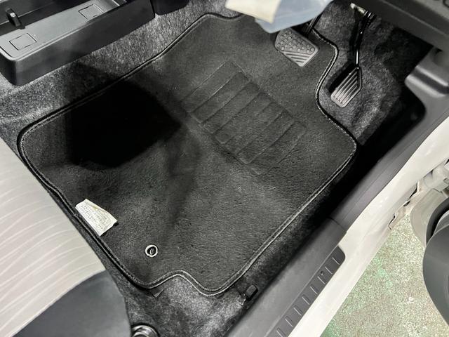 ミライースＬ　ＳＡIII　キーレス／オートライト／フロアマットワンオーナー　禁煙車　フロアマット　キーレス　運転席・助手席エアバッグ　クリアランスソナー　オートライト　アイドリングストップ　マニュアルエアコン　衝突回避支援システム　誤発進抑制制御機能（埼玉県）の中古車