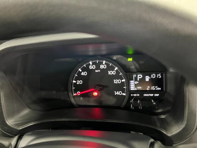 ハイゼットカーゴＤＸ　走行２１６５キロ／クリアランスソナー一年保証・走行距離無制限　走行２１６５キロ　助手席エアバック　オートライト　　クリアランスソナー　アイドリングストップ　純正カーペットマット（埼玉県）の中古車
