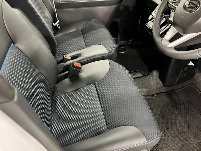 タントカスタムRSリミテッド 走行3183キロ/クリアランスソナー一年保証・走行距離無制限 走行3183キロ サイドエアバック クリアランスソナー オートマチックハイビーム オートライト LEDヘッドライト ベンチシート シートヒーター 両側電動スライドドア(埼玉県)の中古車