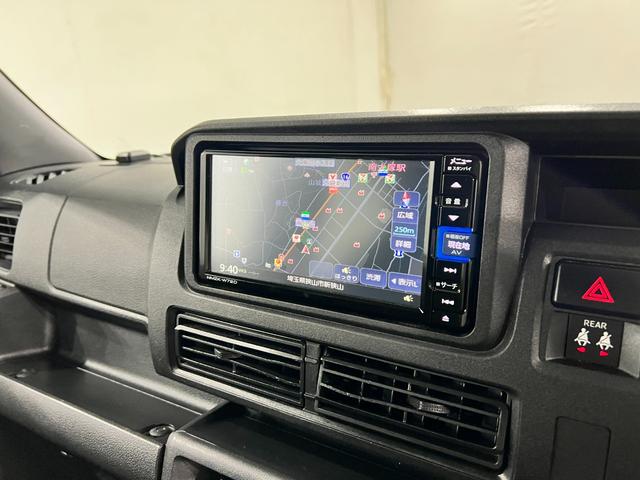 ハイゼットカーゴDX 走行46913キロ/純正フルセグナビ/ドラレコ1年保証距離無制限 走行距離46913キロ 純正フルセグナビ バックカメラ ドラレコ 純正マット クリアランスソナー オートライト アイドリングストップ 両側スライドドア キーレスエントリー(埼玉県)の中古車