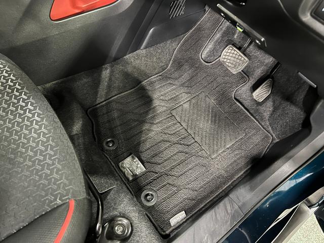 ロッキーX HEV 走行53333キロ/純正フルセグナビ/ドラレコ1年保証距離無制限 走行距離53333キロ 純正フルセグナビ パノラマモニター ドラレコ 純正マット サイドエアバッグ LEDヘッドランプ アイドリングストップ オート格納式ドアミラー キーフリー(埼玉県)の中古車