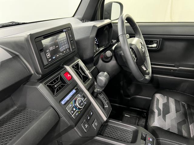 タフトＧクロムベンチャー　走行７１９５キロ／ディスプレイオーディオ一年保証・走行距離無制限走行７１９５キロ　ディスプレイオーディオ　ブルートゥース　バックカメラ　ＥＴＣ　クリアランスソナー　ＬＥＤヘッドライト　オートライト　シートヒーター（埼玉県）の中古車