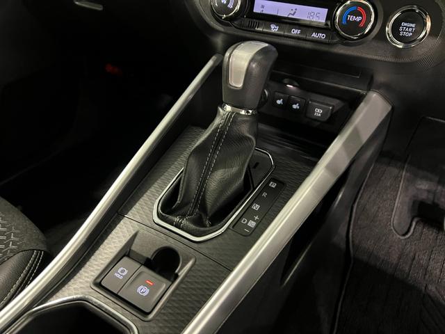 ロッキープレミアムG 走行52458キロ/LEDヘッドランプ/マット1年保証距離無制限 走行距離52458キロ 純正マット サイドエアバッグ LEDヘッドランプ アイドリングストップ シートヒーター オート格納式ドアミラー 電動パーキングブレーキ キーフリー(埼玉県)の中古車