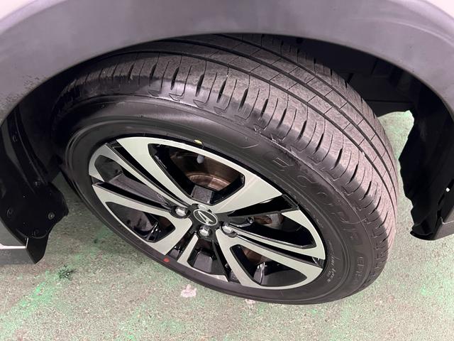 ロッキープレミアムG 走行52458キロ/LEDヘッドランプ/マット1年保証距離無制限 走行距離52458キロ 純正マット サイドエアバッグ LEDヘッドランプ アイドリングストップ シートヒーター オート格納式ドアミラー 電動パーキングブレーキ キーフリー(埼玉県)の中古車