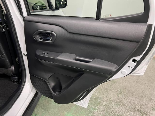 ロッキープレミアムG 走行52458キロ/LEDヘッドランプ/マット1年保証距離無制限 走行距離52458キロ 純正マット サイドエアバッグ LEDヘッドランプ アイドリングストップ シートヒーター オート格納式ドアミラー 電動パーキングブレーキ キーフリー(埼玉県)の中古車