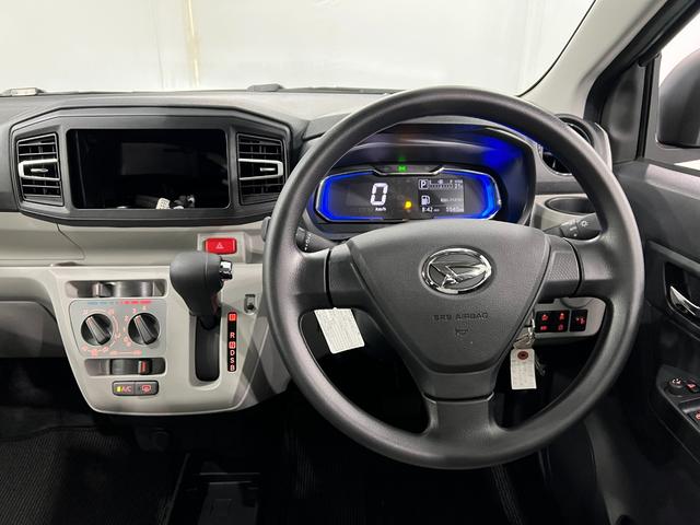 ミライースＸ　ＳＡIII　走行５５４５キロ／ＬＥＤヘッドランプ／マット１年保証距離無制限　走行距離５５４５キロ　純正マット　助手席エアバッグ　クリアランスソナー　オートマチックハイビーム　オートライト　ＬＥＤヘッドランプ　アイドリングストップ　電動格納式ドアミラー（埼玉県）の中古車