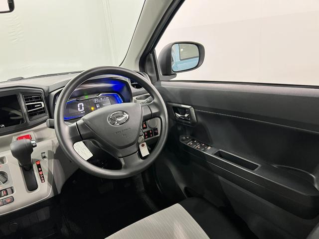 ミライースＸ　ＳＡIII　走行５５４５キロ／ＬＥＤヘッドランプ／マット１年保証距離無制限　走行距離５５４５キロ　純正マット　助手席エアバッグ　クリアランスソナー　オートマチックハイビーム　オートライト　ＬＥＤヘッドランプ　アイドリングストップ　電動格納式ドアミラー（埼玉県）の中古車