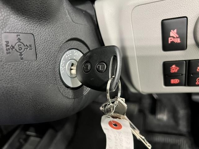 ミライースＸ　ＳＡIII　走行５５４５キロ／ＬＥＤヘッドランプ／マット１年保証距離無制限　走行距離５５４５キロ　純正マット　助手席エアバッグ　クリアランスソナー　オートマチックハイビーム　オートライト　ＬＥＤヘッドランプ　アイドリングストップ　電動格納式ドアミラー（埼玉県）の中古車