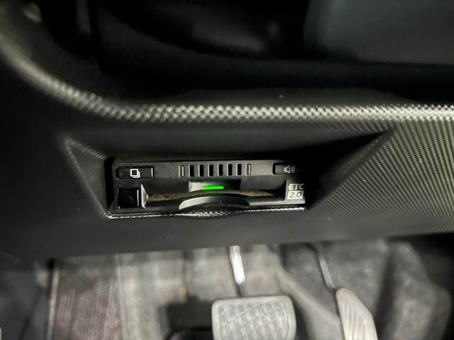 ロッキープレミアムG HEV 走行39103キロ/車検整備付/ナビ一年保証・走行距離無制限走行39103キロ 車検整備付 タイヤ4本交換 フルセグナビ ブルートゥース バックカメラ ETC クリアランスソナー オートライト LEDヘッドライト シートヒーター(埼玉県)の中古車