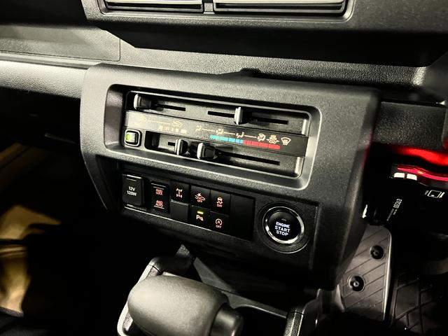 ハイゼットトラックジャンボエクストラ　４ＷＤ／走行２６１５５キロ／ＬＥＤランプ１年保証距離無制限　走行距離２６１５５キロ　ＣＤチューナー　純正マット　クリアランスソナー　オートマチックハイビーム　ＬＥＤヘッドランプ　アイドリングストップ　荷台作業灯　電動格納式ドアミラー（埼玉県）の中古車